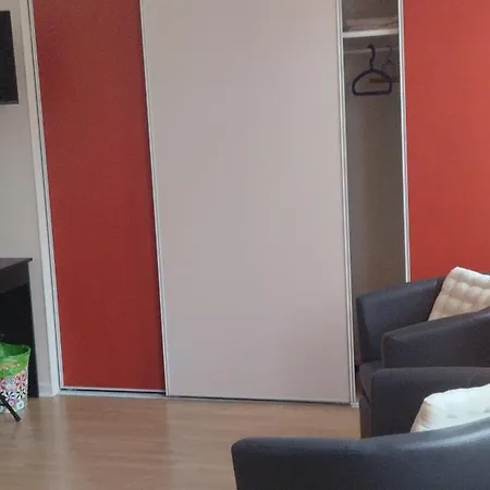 20 M2 S De B Et Wc Prives, Garage